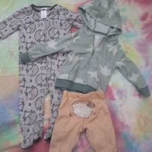 Adorable Baby Outfit Set with Hedgehog and Sheep Designs